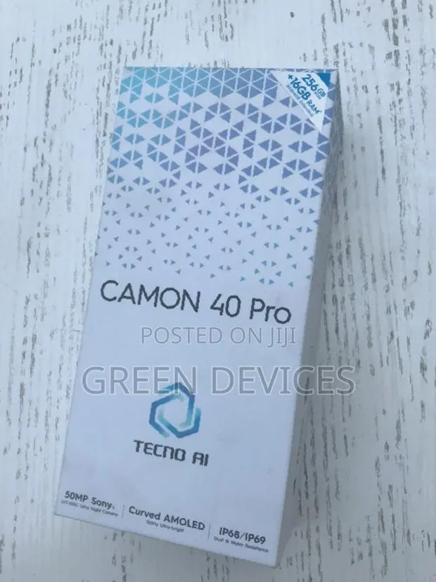 New Tecno Camon 40 Pro 4G 256 GB Blue · Photo 1