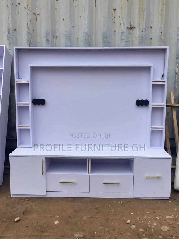 White 5 Feet Long TV Stand · Photo 1