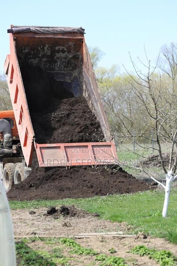 Loamy Soil Available for Sale · Photo 1