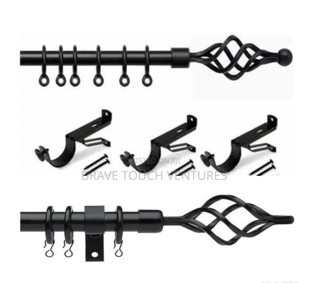 Extendable Curtain Rod - Long · Photo 1