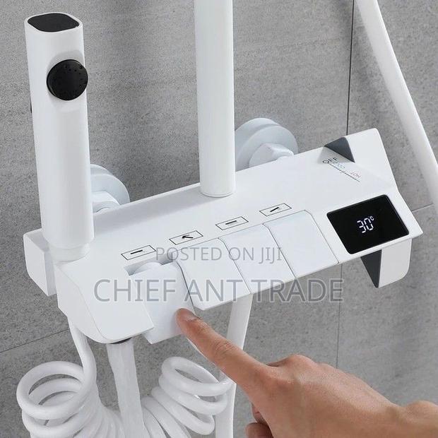 Digital Shower White 007 · Photo 4