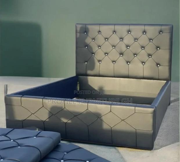 Black Double Bedframe ( 57x75)//Durable And Luxurious · Photo 1