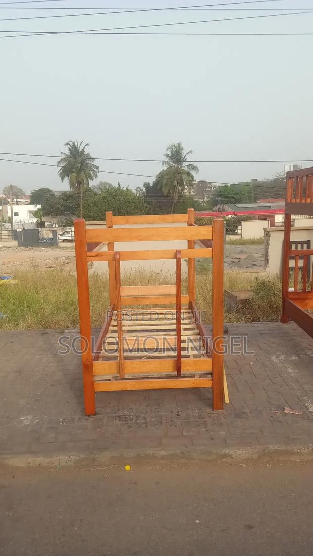 Wooden Bunk Bed Frame · Photo 3