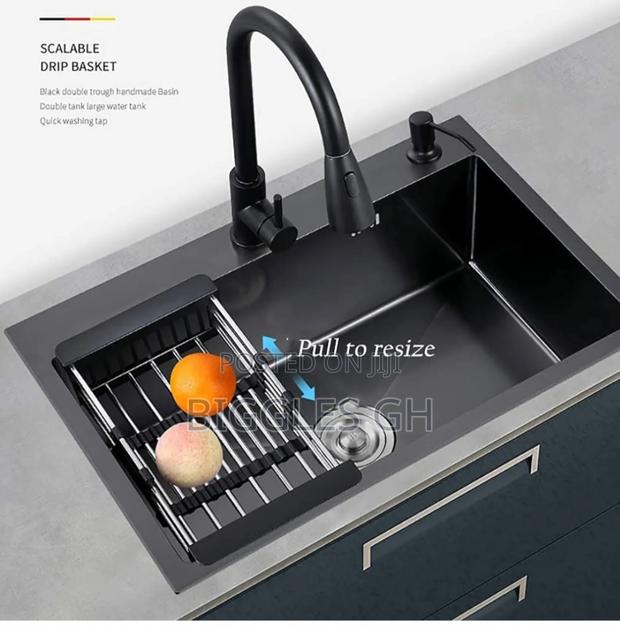 Single Bowl Armless Cabinet Sink With Pullout Tap Complete · Photo 1