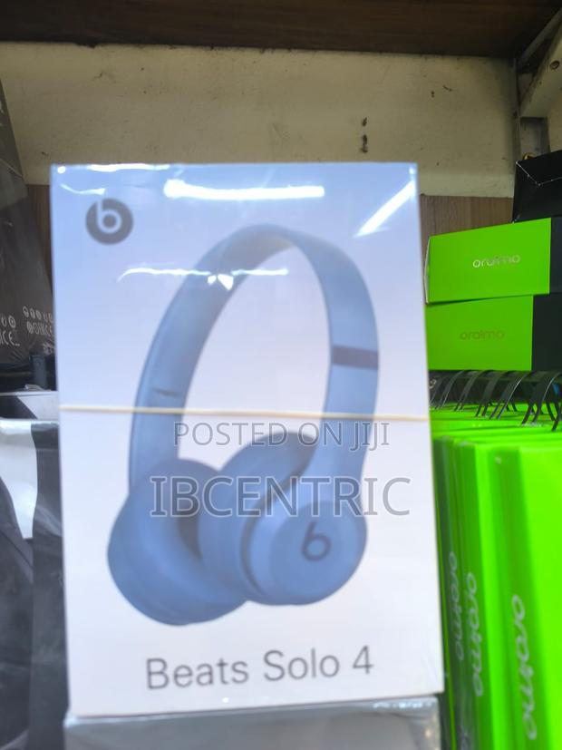 Beats Solo 4 · Photo 1