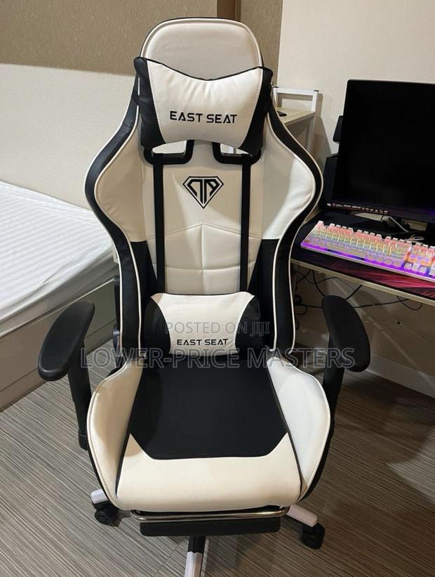 Modern Gaming Chair · Photo 2