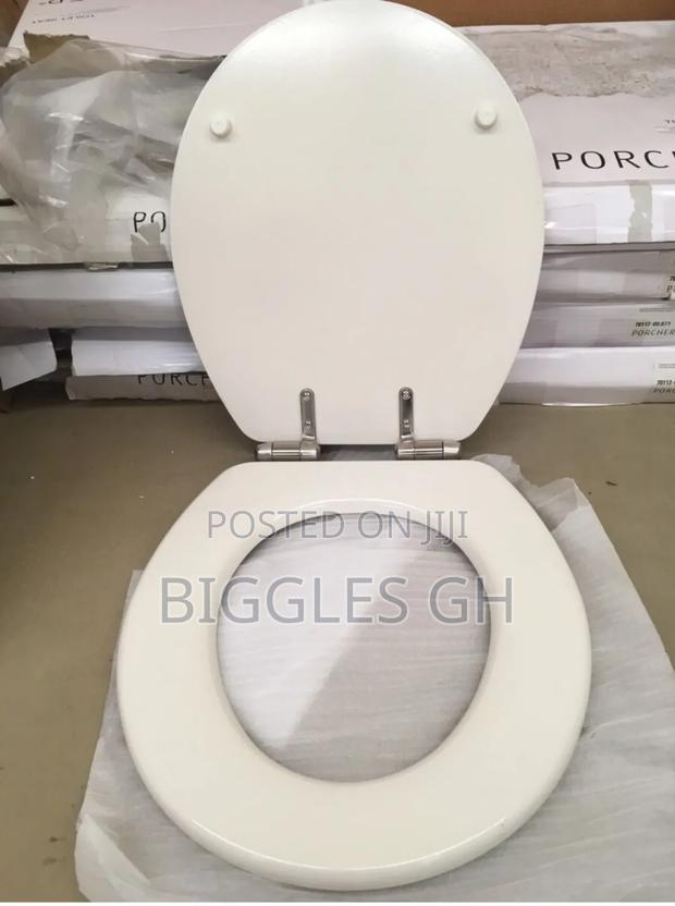 Wooden Toilet Seat Cover- White · Photo 1