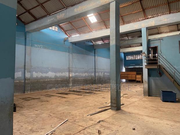 900 SQM WHRS Offices at Achimota for Rent · Photo 2