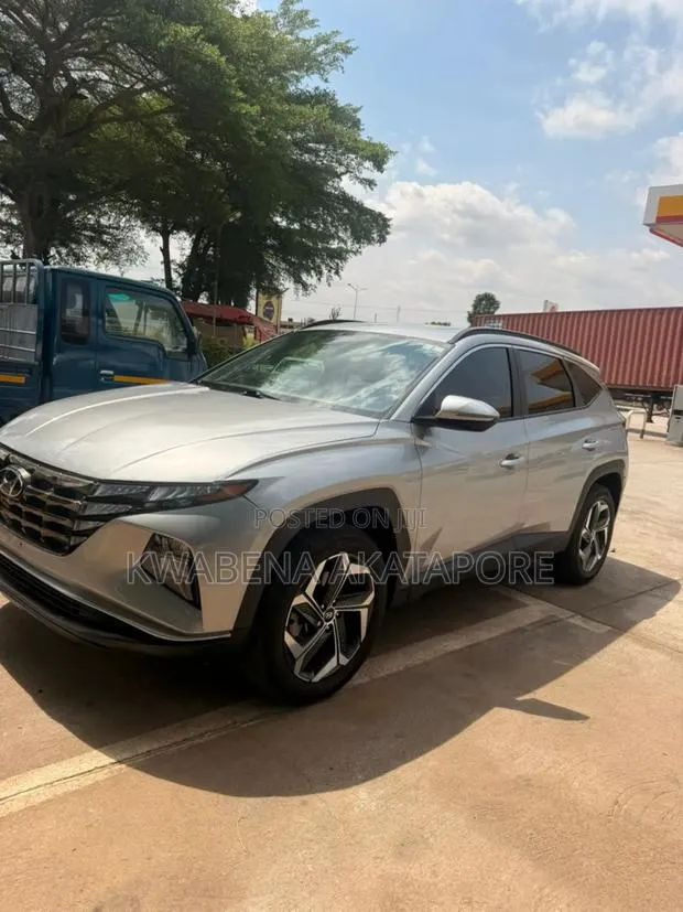 Hyundai Tucson SEL 2024 Silver · Photo 1