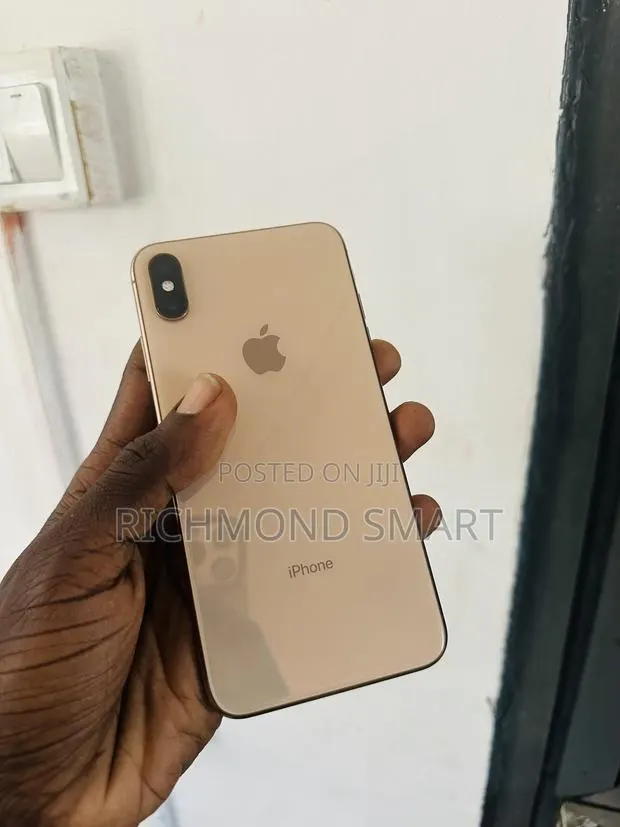 Apple iPhone XS Max 256 GB Gold · Photo 1