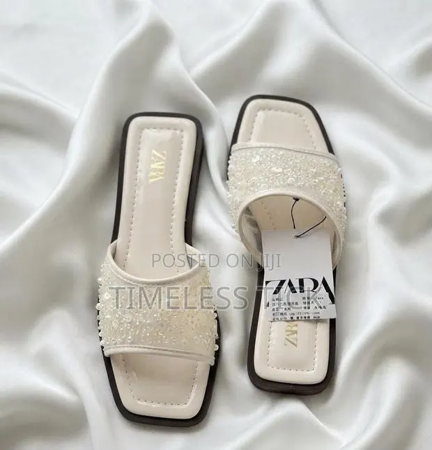 Zara Ladies Slipper · Photo 1