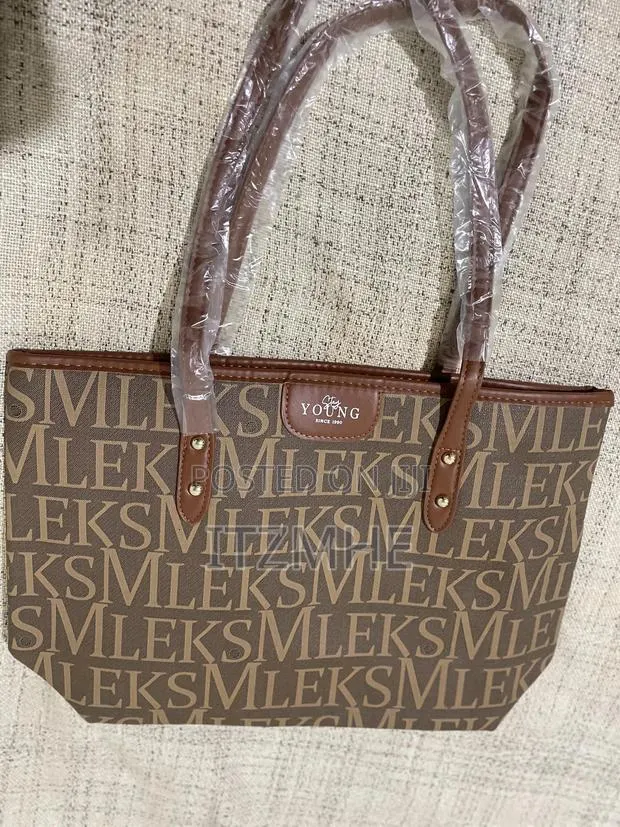 Leather Bag · Photo 1