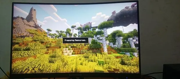 Curved Gaming 240hz Monitor · Photo 1