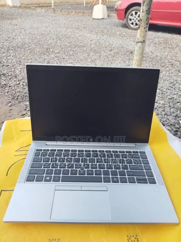 Laptop HP EliteBook 840 G7 8GB Intel Core i5 SSD 256GB · Photo 1