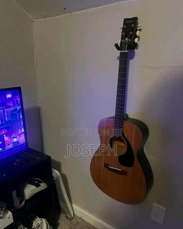 Guitar Wall Mount · Photo 5