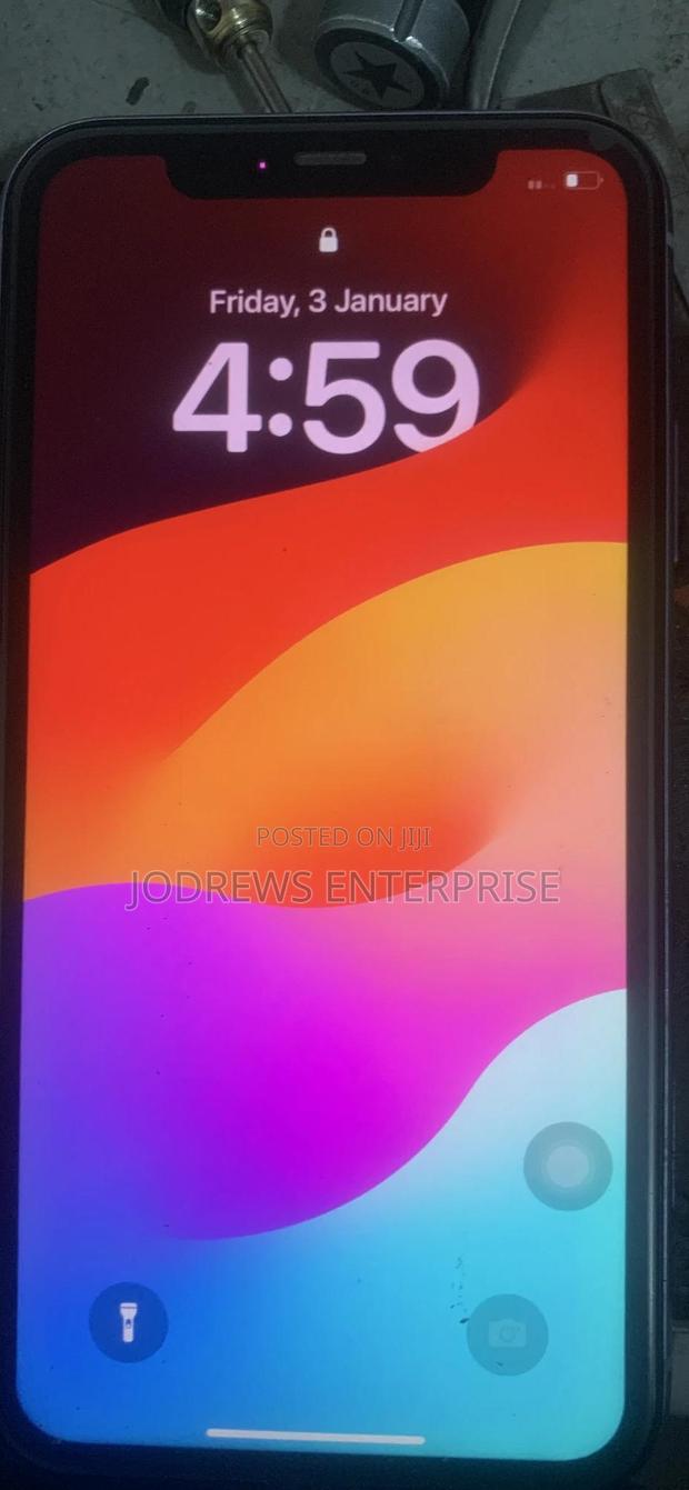 We Fix All iPhones, iPads, Macbooks, and Smartphone Issues. · Photo 3