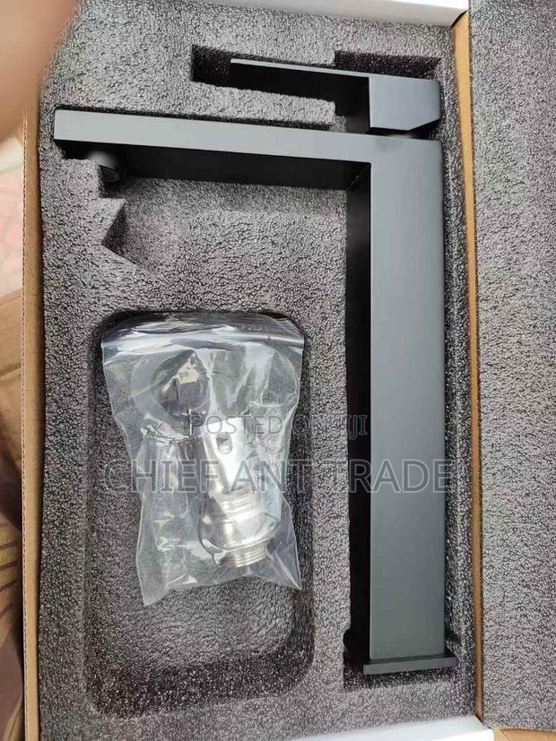 Tall Black Faucet. Hot Cold. HG950B · Photo 3