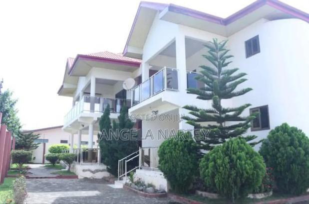 9bdrm House in Nungua Adogonor, Accra Metropolitan for sale · Photo 6