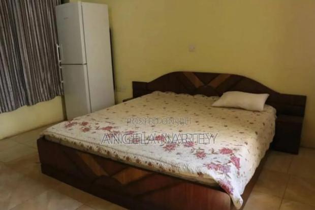 9bdrm House in Nungua Adogonor, Accra Metropolitan for sale · Photo 7