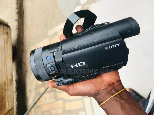 Sony FDR-AX40 Handycam: Capture Life's Adventures · Photo 1
