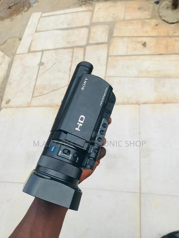 Sony HDR-AX35 Handycam - Capture Your Memories · Photo 1