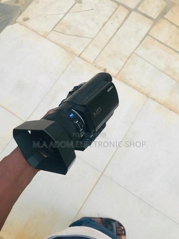 Elevate Your Storytelling With the Sony HDR-AX35 · Photo 1