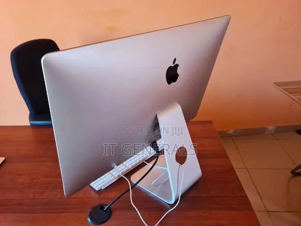 Desktop Computer Apple iMac 32GB Intel Core I5 HDD 1T · Photo 1
