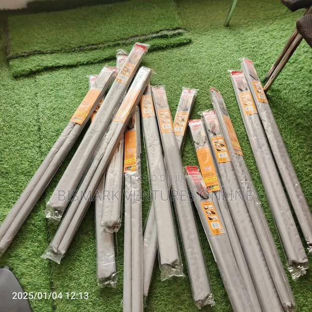 95cm- Door Seal Striper Bottom · Photo 4