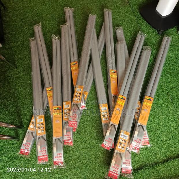 95cm- Door Seal Striper Bottom · Photo 5