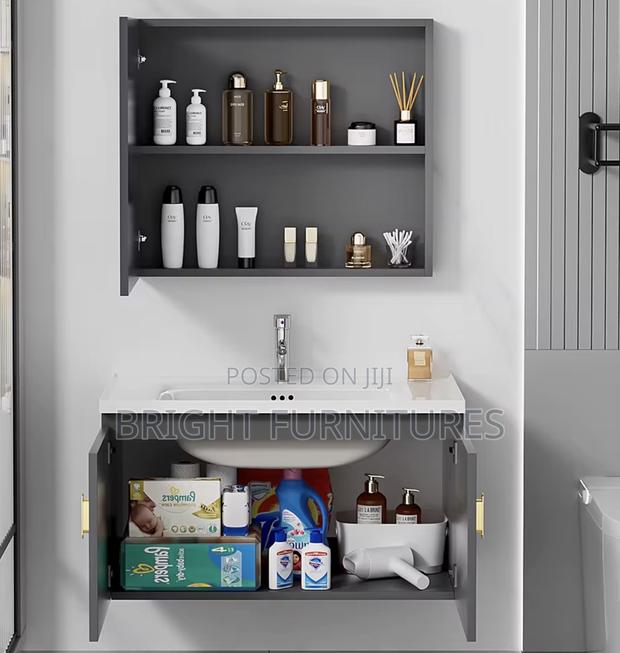 Luxury Wall Mounted Bathroom Cabinet With Mirror · Photo 2