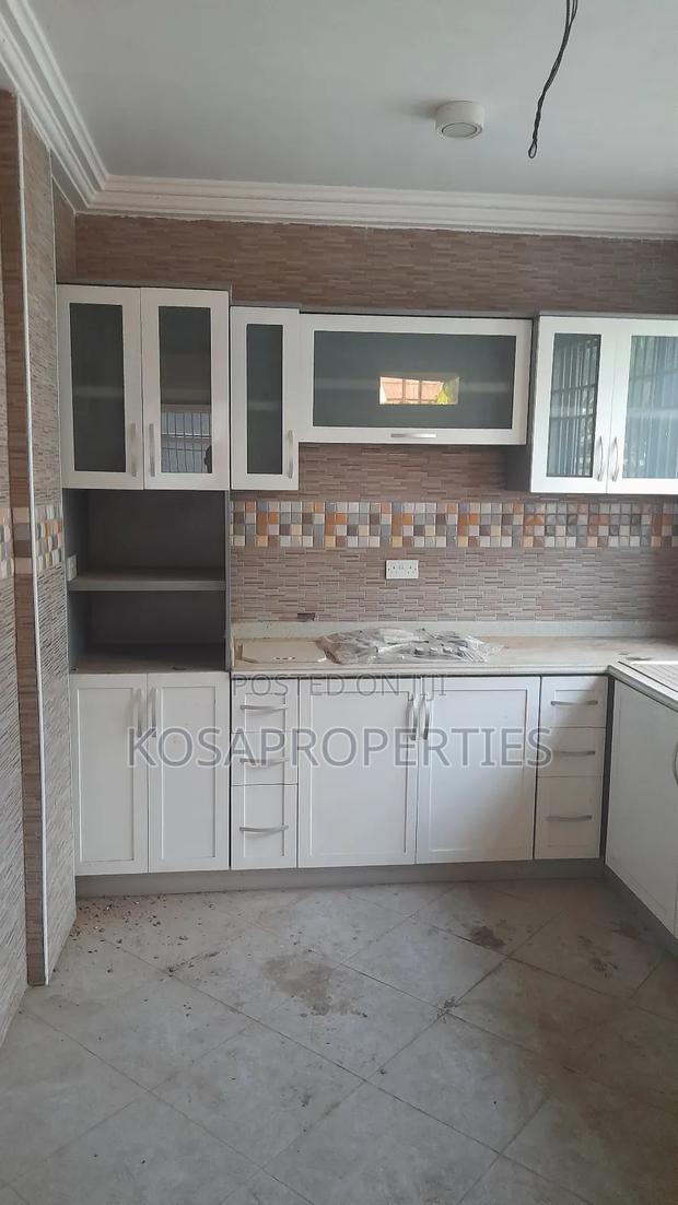 4bdrm House In Oyarifa High Tension For Sale · Photo 5