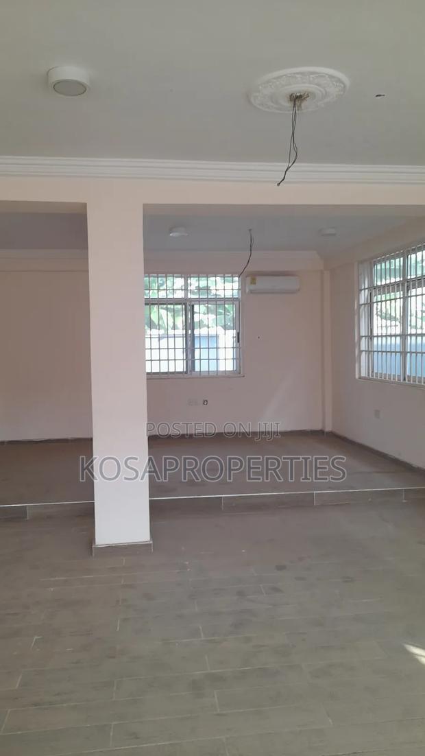 4bdrm House In Oyarifa High Tension For Sale · Photo 8