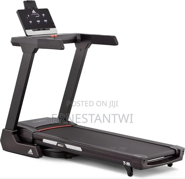 Adidas T-19i Treadmill From UK · Photo 1