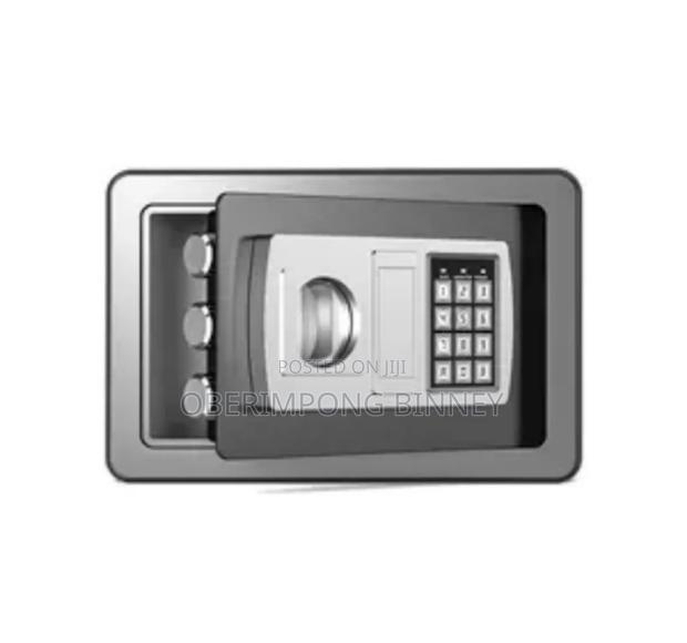 Safe Medium Size Safe (Microwave Size) · Photo 1