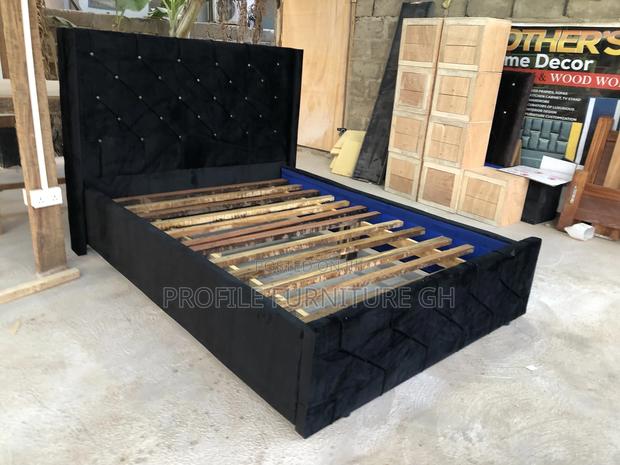 Black Bedframe (Double 54x75)// · Photo 2