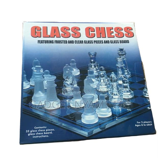 Small Glass Chess Board (6 Inches) · Photo 1