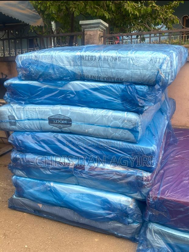 Mattress / Foam · Photo 6
