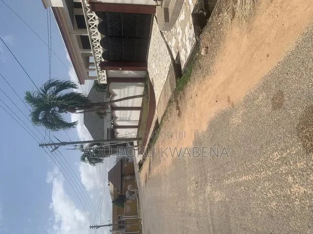 Shop for Rent 2 Years at Santasi TUC (OPPOSITE PUBLIC SERVICE)NO AGENT · Photo 1