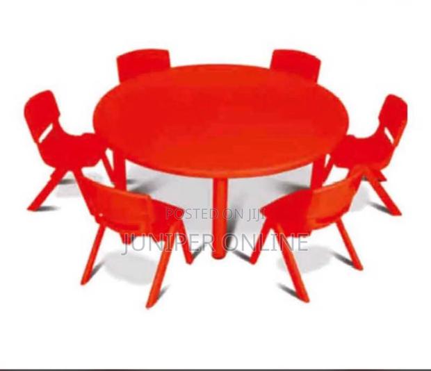 Study Table Kids Round Shape · Photo 1