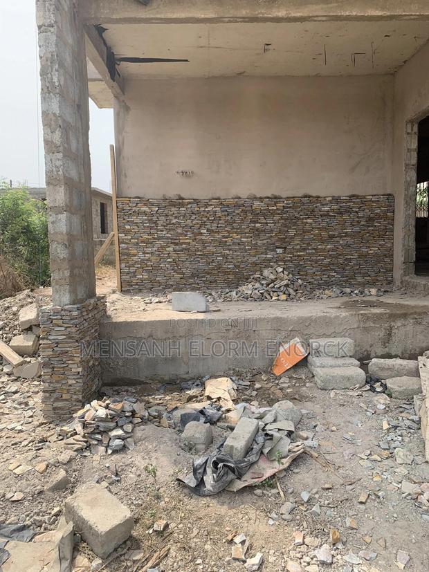 We Are a Good Team Stone Workers , Call Us for Good Service · Photo 7