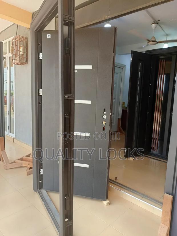 Heavy Duty Single China Security Door · Photo 1