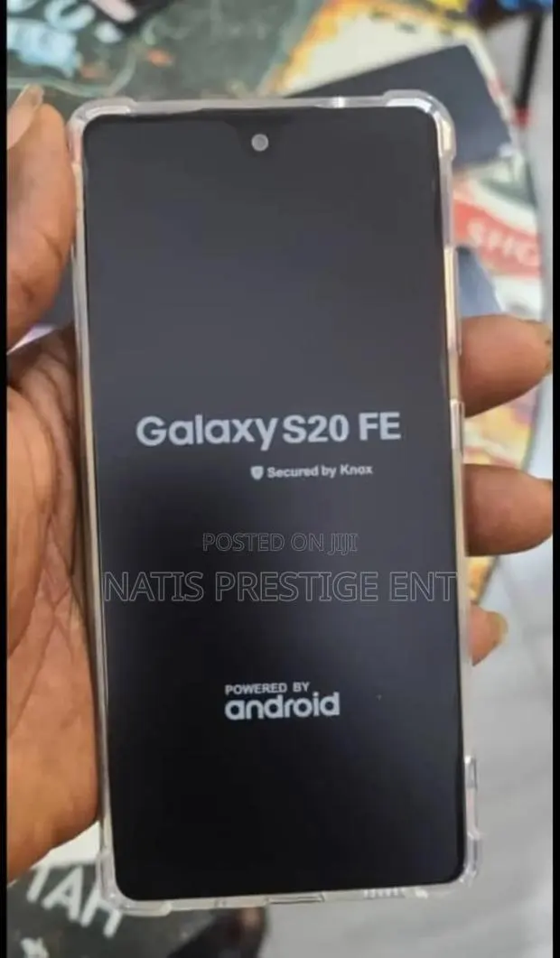 New Samsung Galaxy S20 FE 5G 128 GB Blue · Photo 1