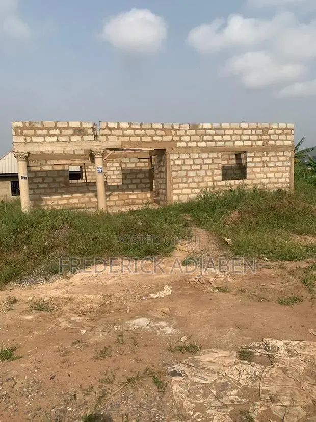 2bdrm House in Nsawam for Sale · Photo 1