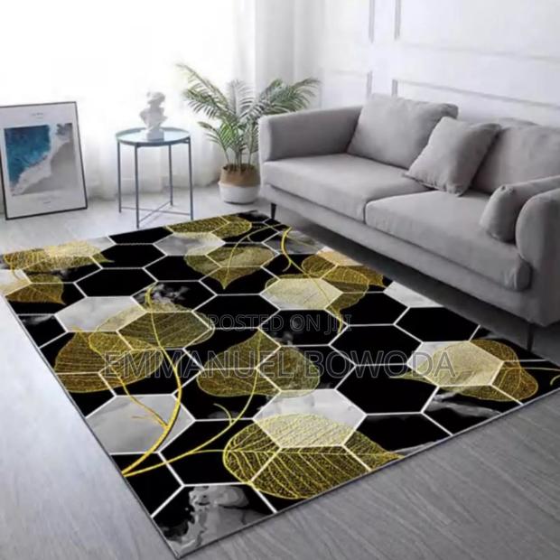 High Quality and Affordable Center Carpet · Photo 1