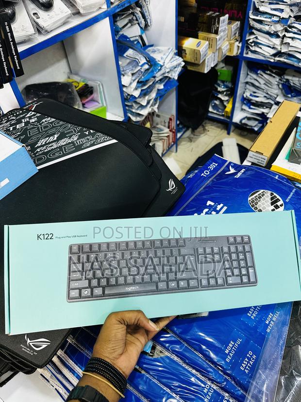 USB Logitech Keyboard · Photo 1
