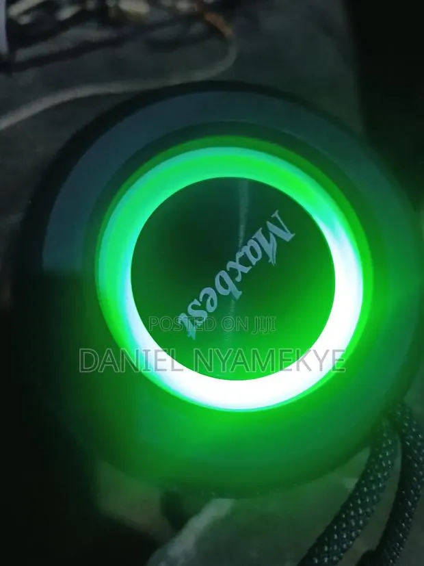 Maxbest Bluetooth Speaker · Photo 1