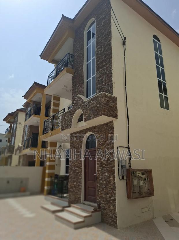 3bdrm Apartment in Lashibi Mf, Tema Metropolitan for rent · Photo 2