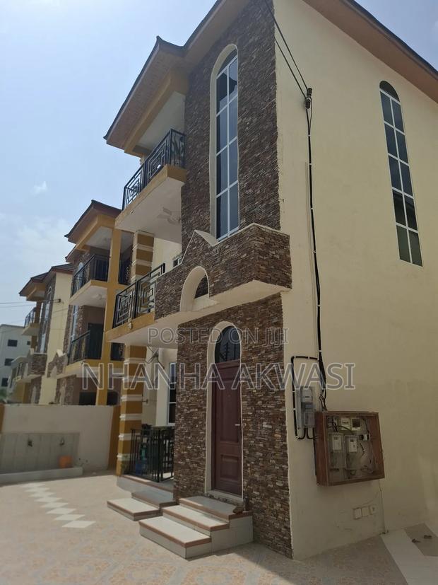 3bdrm Apartment in Lashibi Mf, Tema Metropolitan for rent · Photo 7
