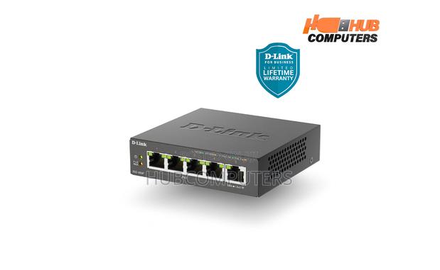 D-Link (Dgs-1005p) 5-Port Gigabit Desktop Poe Switch · Photo 2