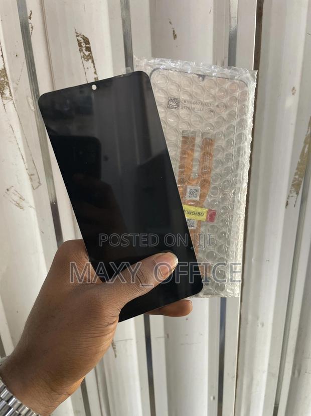 Samsung Galaxy A06 Screen Replacement · Photo 1